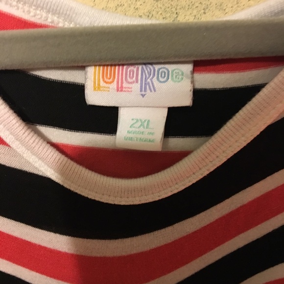 LuLaRoe 2X Striped Randy Black Red White Soft - Picture 2 of 4